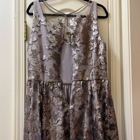 Vera Wang sequin silver cocktail dress size 14 - Picture 4 of 15
